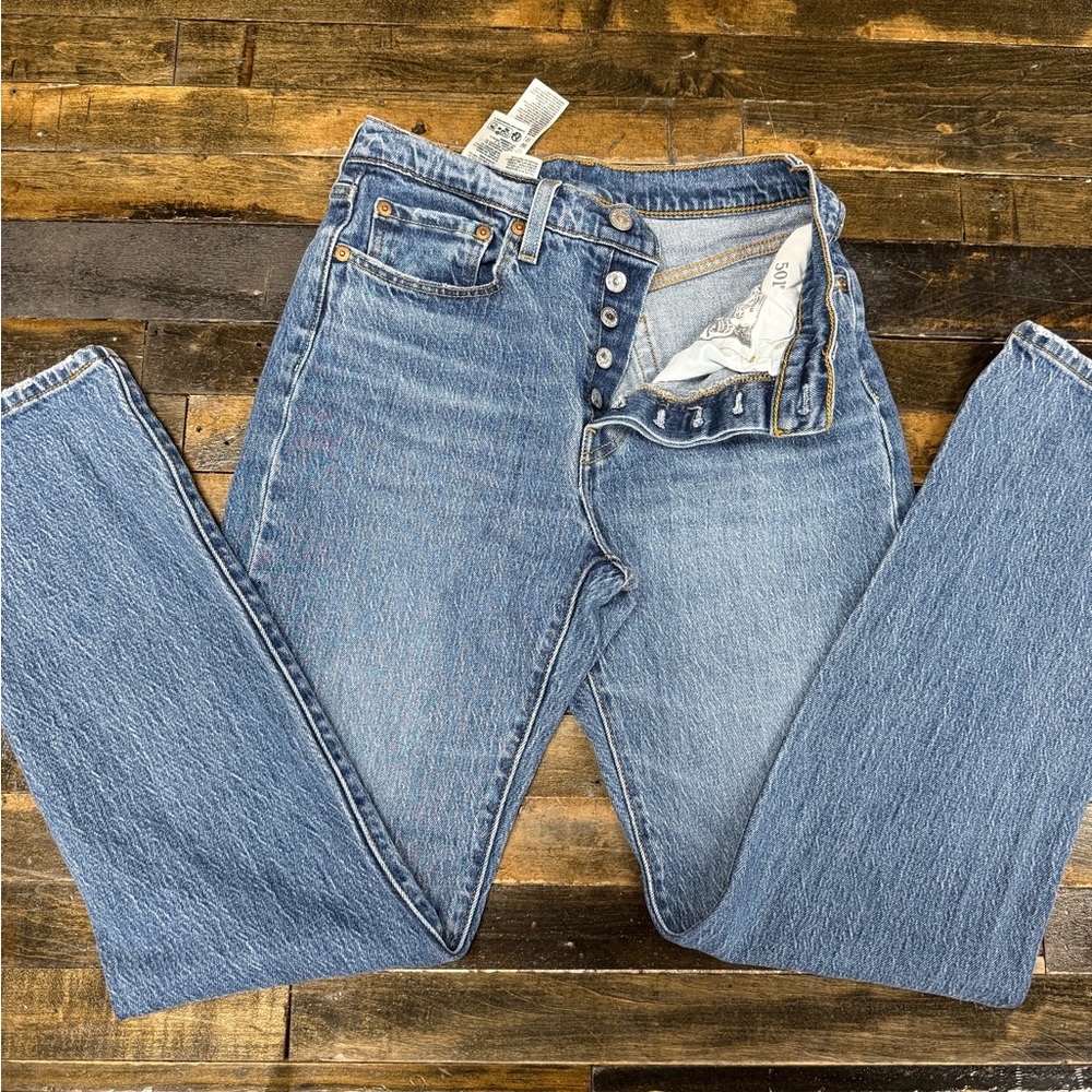 Levi’s 501 Original Button Fly Jeans W26 L30 Medium Wash